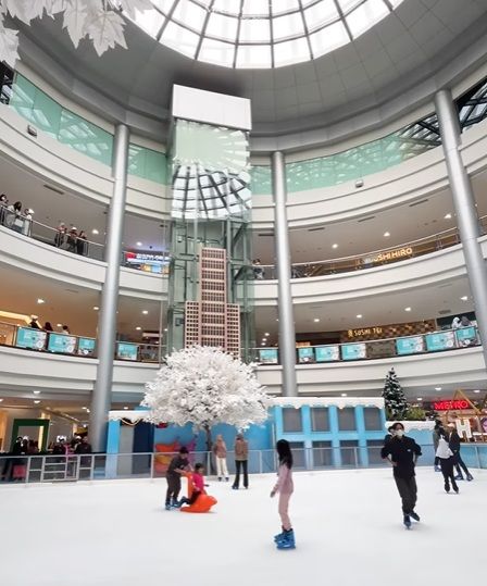 Holiday On Ice 
